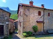 Casa indipendente in vendita a Vagli Sotto LU