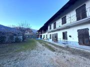 Casa indipendente in vendita a Val Della Torre