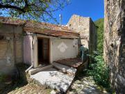 Casa indipendente in vendita a Valbrevenna GE