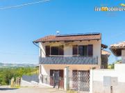 Casa indipendente in vendita a Valenza AL