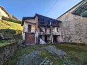 Casa indipendente in vendita a Varallo via Pasquaro