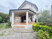 Casa indipendente in vendita a Viareggio