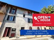 Casa indipendente in vendita a Viggiù VA