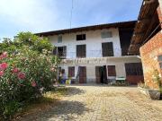 Casa indipendente in vendita a Vische via Roma
