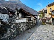 Casa indipendente in vendita ad Antrona Schieranco via...