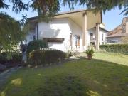 Casa indipendente in vendita ad Arona via Vittorio Veneto
