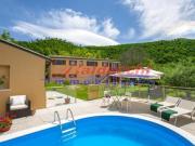 CASA INDIPENDENTE POSIZIONE ALTAMENTE PANORAMICA CON PISCINA