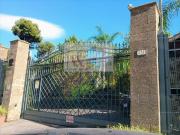Casa indipendente ristrutturata in via capodimonte 28/a,...