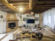 Casa indipendente ristrutturata in via paesetto, Camaiore