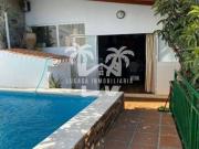 CASA INDIVIDUAL DE 3 DORMITORIOS Y PISCINA PRIVADA VELEZ...