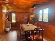 Casa individual de madera con jardín y chimenea en Prades