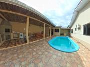 Casa inteira com piscina e ar condicionado em...