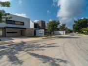 Casa inteligente en venta en privada residencial Tamara