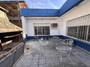 Casa interna en Jorge Cura con cochera Patio y terraza