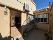 CASA INTERNA SOBRE AVENIDA C/ COCHERA