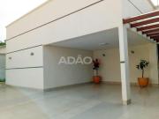 Casa Jardim Ana Lúcia Casa de Rua com 4 Quarto s por R$...