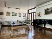 Casa Jardim Luzitânia 2 Suítes 3 Dormitórios 455m²