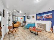 Casa junto a Galer?as Coapa