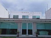 Casa Junto al Colegio Wexford, Corregidora. A 1 minuto...