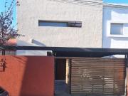 Casa La Florida 2 dormitorios cochera. excelente