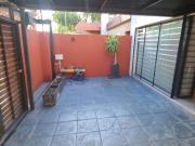 Casa La Florida 2 dormitorios cochera. excelente