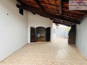 CASA LADO PRAIA COM 02 DORMITÓRIOS E AMPLO ESPAÇO DE QUINTAL