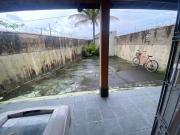 Casa lado praia, no Jardim Jamaica em Itanhaém