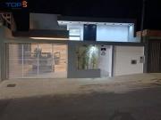 casa linear de 03 quartos no bairro São Pedro, nova e...