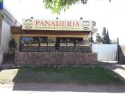 CASA + LOCAL COMERCIAL EN VENTA, BIALET MASSÉ N°REF: 1270