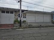 CASA, LOCALES COMERCIALES Y TERRENO EN BRR LA PEÑITA...