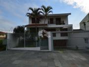 Casa localizada no bairro São José