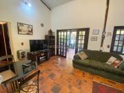 Casa localizada no Condomínio Belvedere Green por...