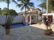 Casa localizada no condomínio Fazenda Passaredo