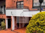 CASA LOMA DEL INDIO 345m2 CASA LOMA DEL INDIO 345m2