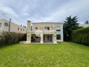 Casa en alquiler en barrio Los Sauces, Nordelta