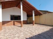 Casa lote inteiro a 600 metros do mar com 2 quartos...