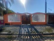 Casa lote inteiro próximo aos comércios do gaivota,...