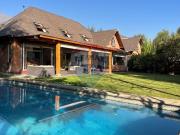 Casa luminosa 4D+3B, piscina y gran jardín