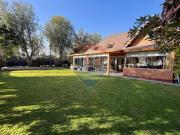 Casa luminosa 4D+3B, piscina y gran jardín