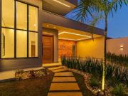 Casa Luxuosa em Lagoa Santa! Aceita Permuta!