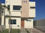 CASA MADRID EN FRACCIONAMIENTO ANTARES