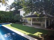 Casa maravilhosa em condomínio fechado