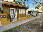 Casa mas Departamento en Arguello.