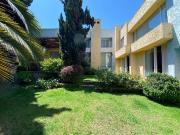 Casa mediterránea, con gran jardín. Golf de Manquehue