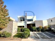 CASA MEDITERRÁNEA EN CONDOMINIO SEGURIDAD 24/7
