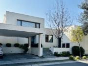 Casa Mediterránea en Piedra Roja cerca colegio Alemán 3D, 3B