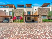 Casa Miguel, en Zona Residencial