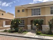 Casa, Mitad del mundo, Conjunto residencial