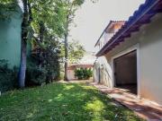 Casa mobiliada 3 quartos, 1 suíte 2 vagas jardins