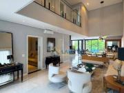 Casa mobiliada à venda em condomínio fechado em Atibaia...